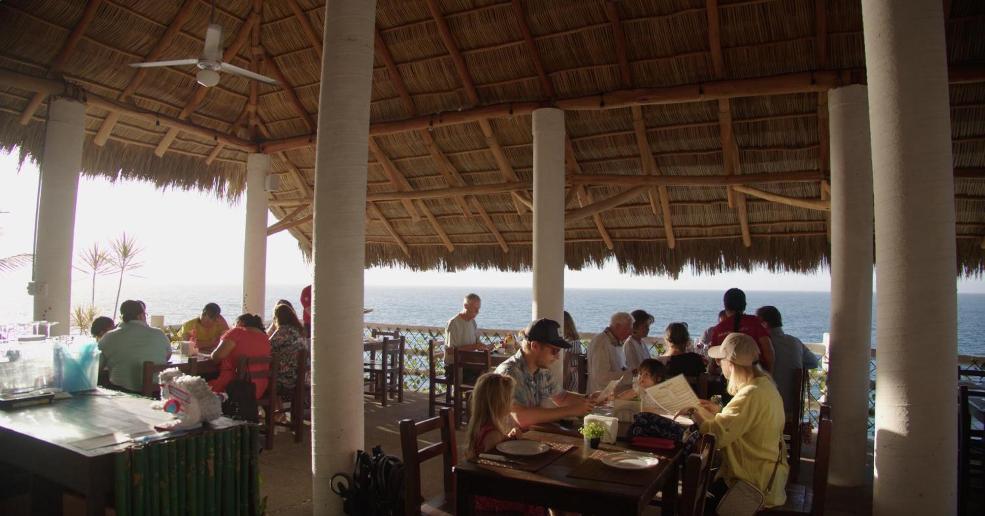 Traditional Sierra Leon Oceanfront Rooms - Adults Only Puerto Vallarta Buitenkant foto