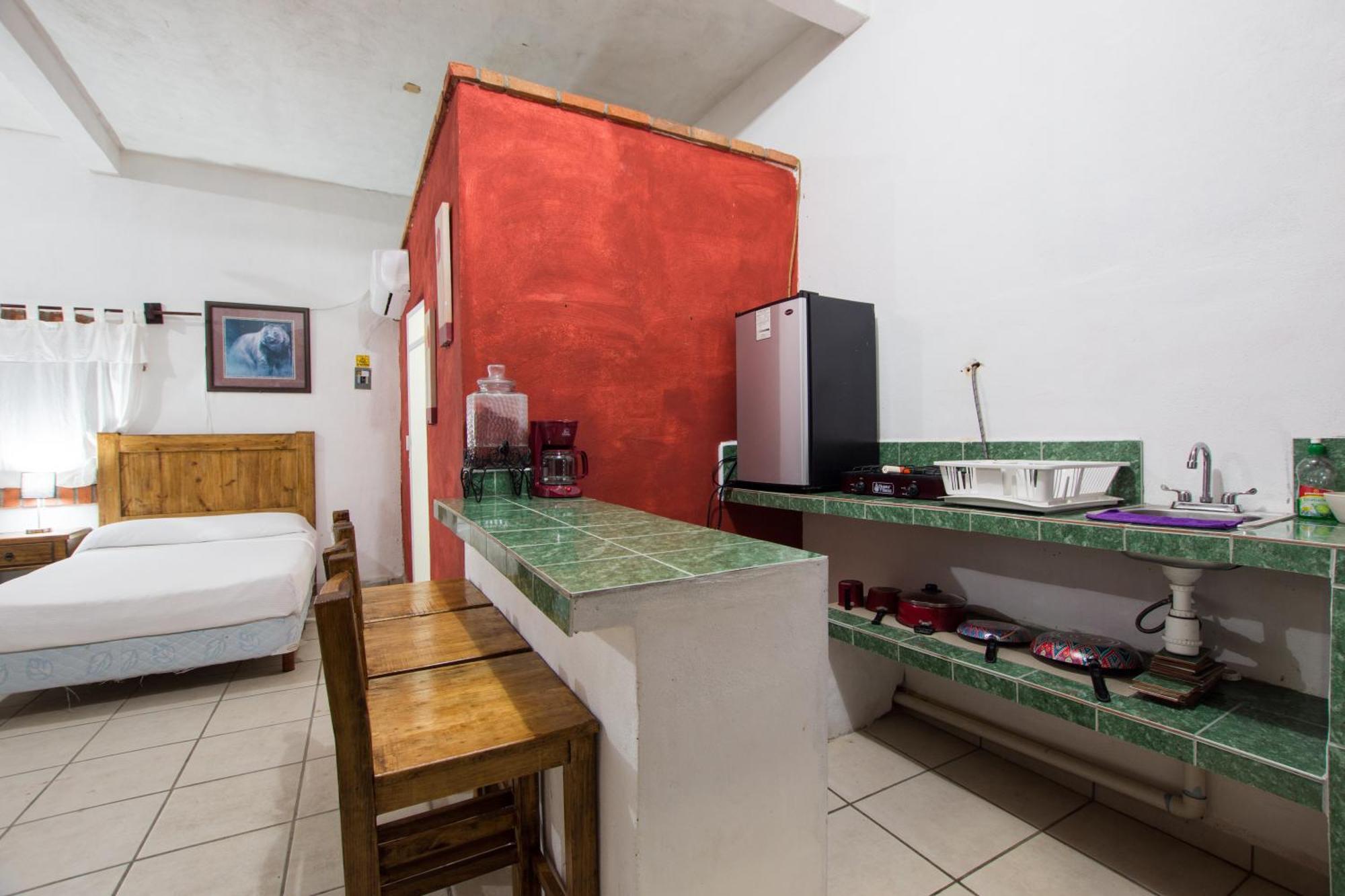 Traditional Sierra Leon Oceanfront Rooms - Adults Only Puerto Vallarta Buitenkant foto