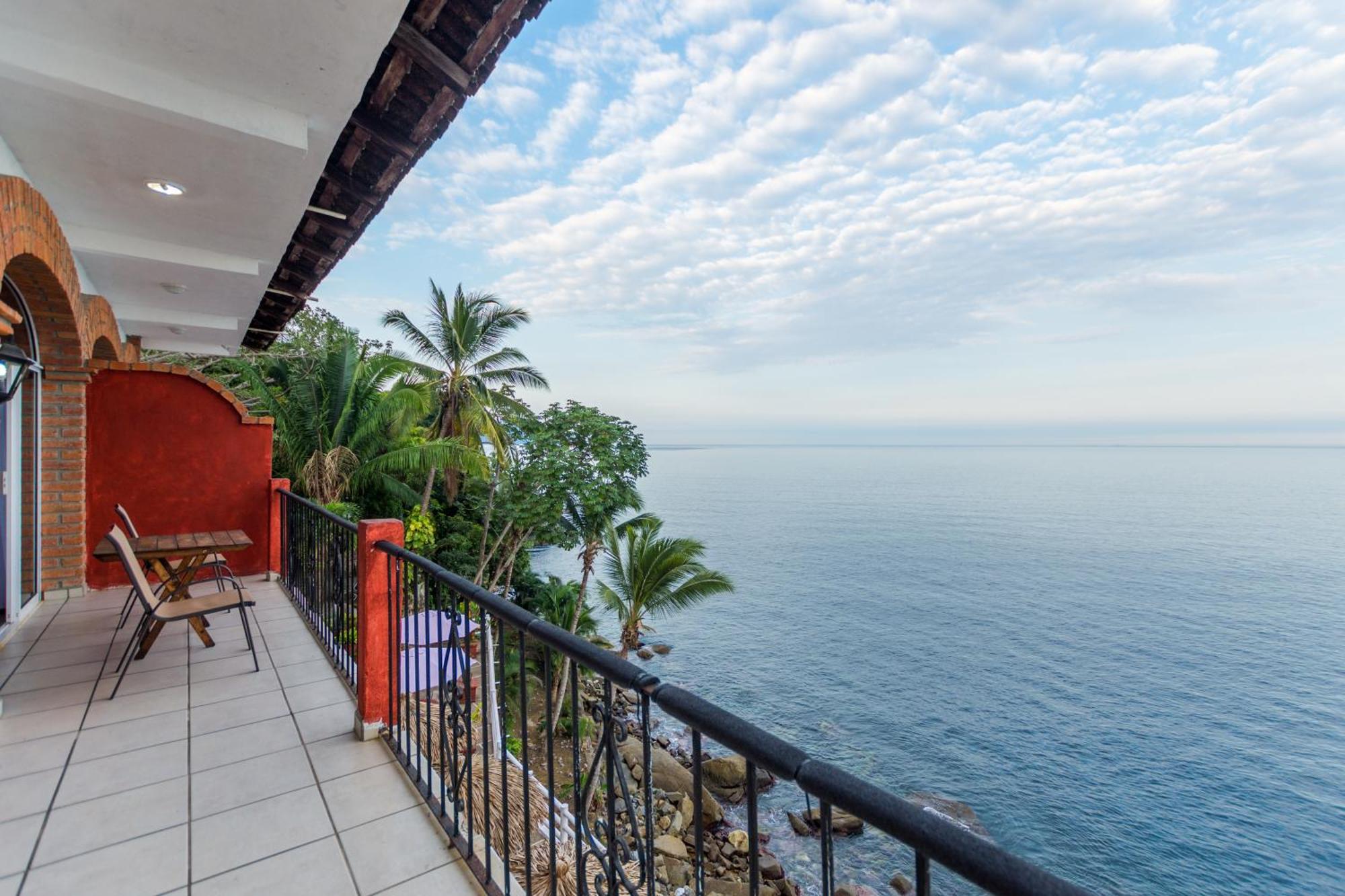 Traditional Sierra Leon Oceanfront Rooms - Adults Only Puerto Vallarta Buitenkant foto