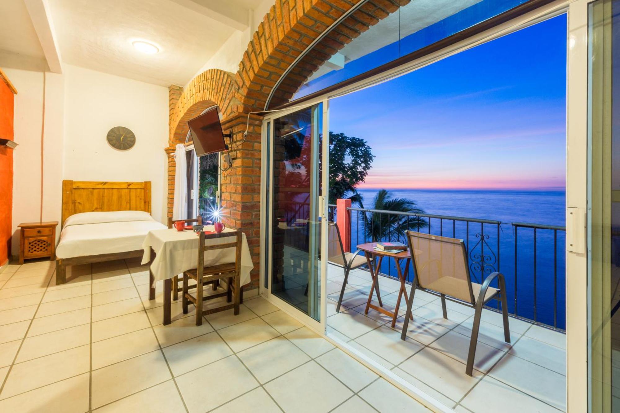 Traditional Sierra Leon Oceanfront Rooms - Adults Only Puerto Vallarta Buitenkant foto
