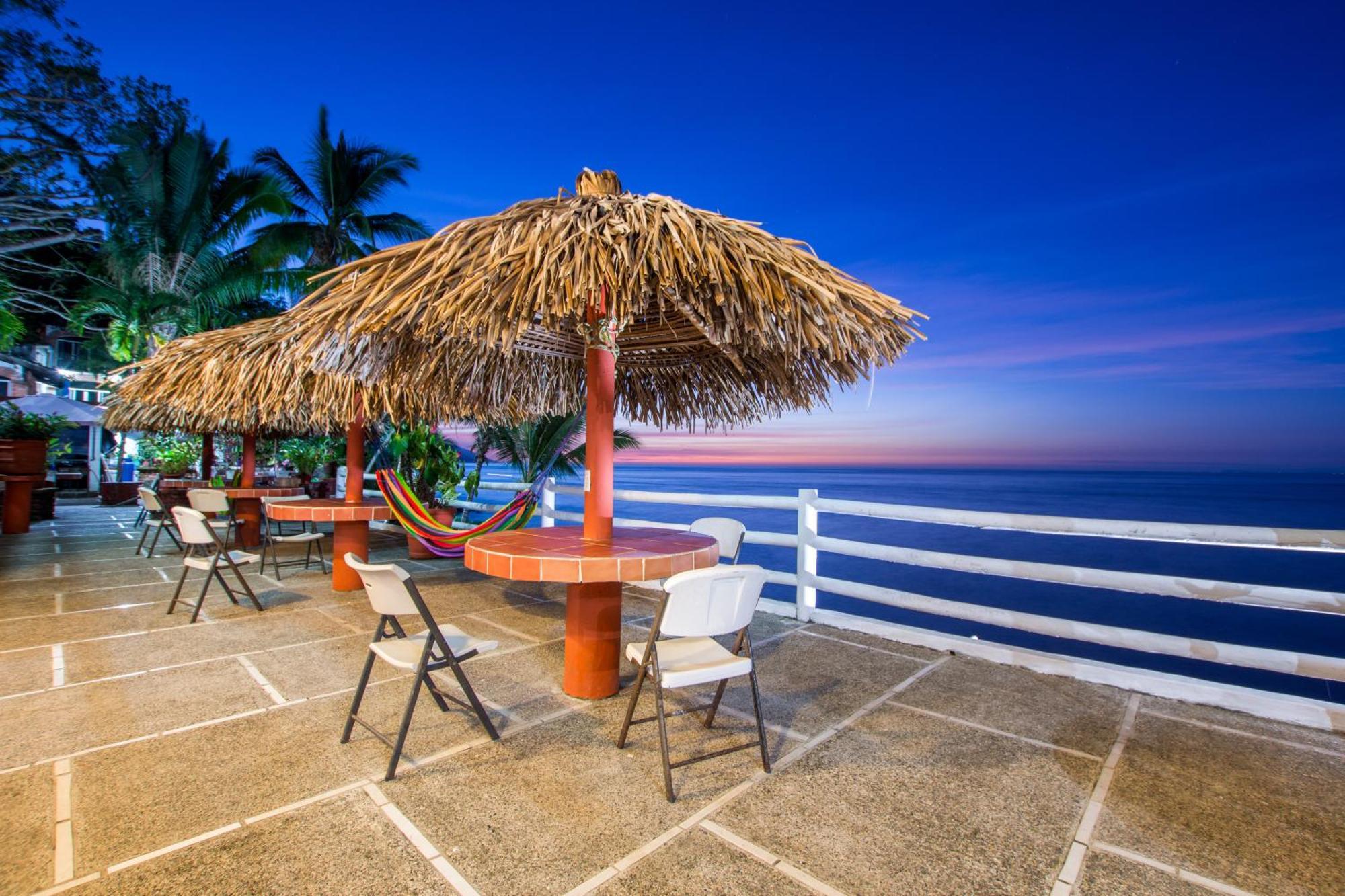 Traditional Sierra Leon Oceanfront Rooms - Adults Only Puerto Vallarta Buitenkant foto