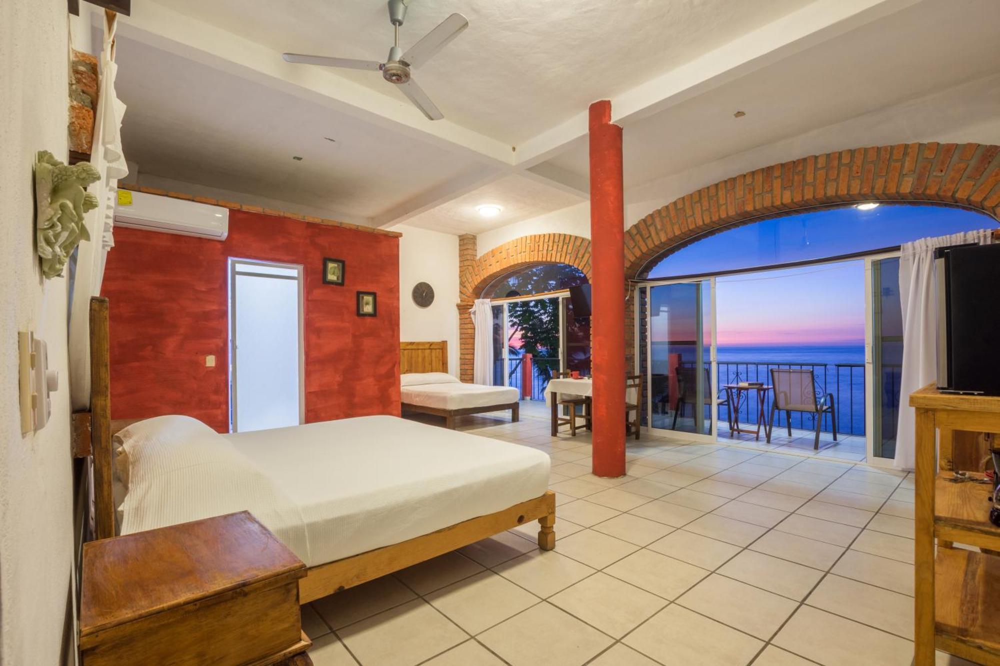 Traditional Sierra Leon Oceanfront Rooms - Adults Only Puerto Vallarta Buitenkant foto