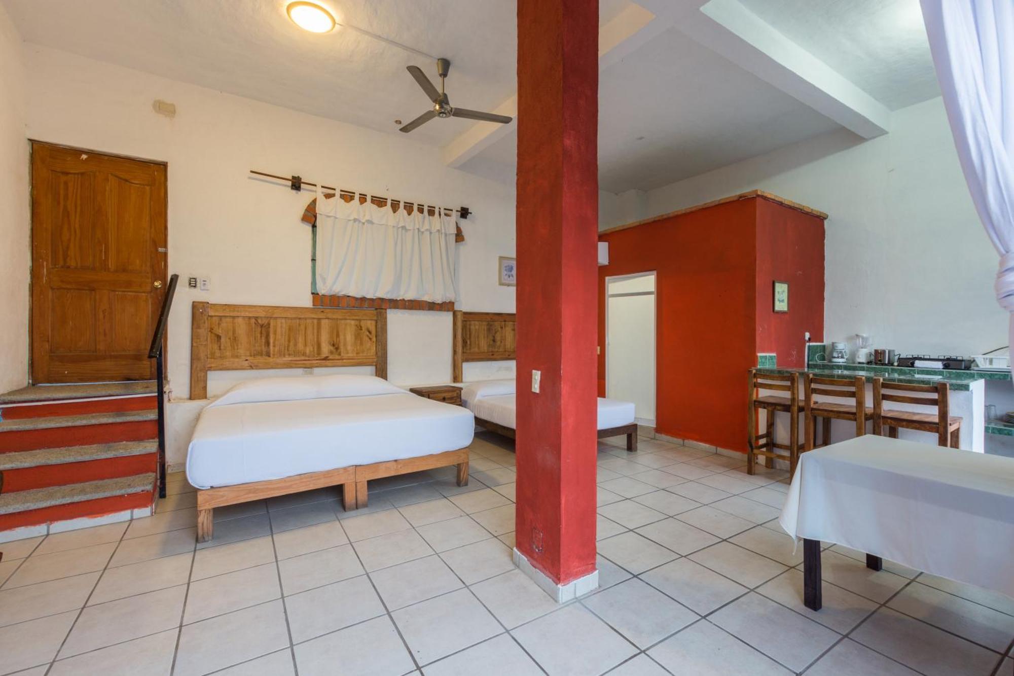 Traditional Sierra Leon Oceanfront Rooms - Adults Only Puerto Vallarta Buitenkant foto