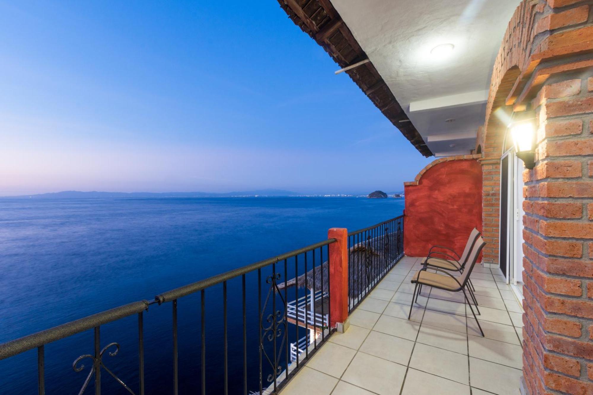 Traditional Sierra Leon Oceanfront Rooms - Adults Only Puerto Vallarta Buitenkant foto