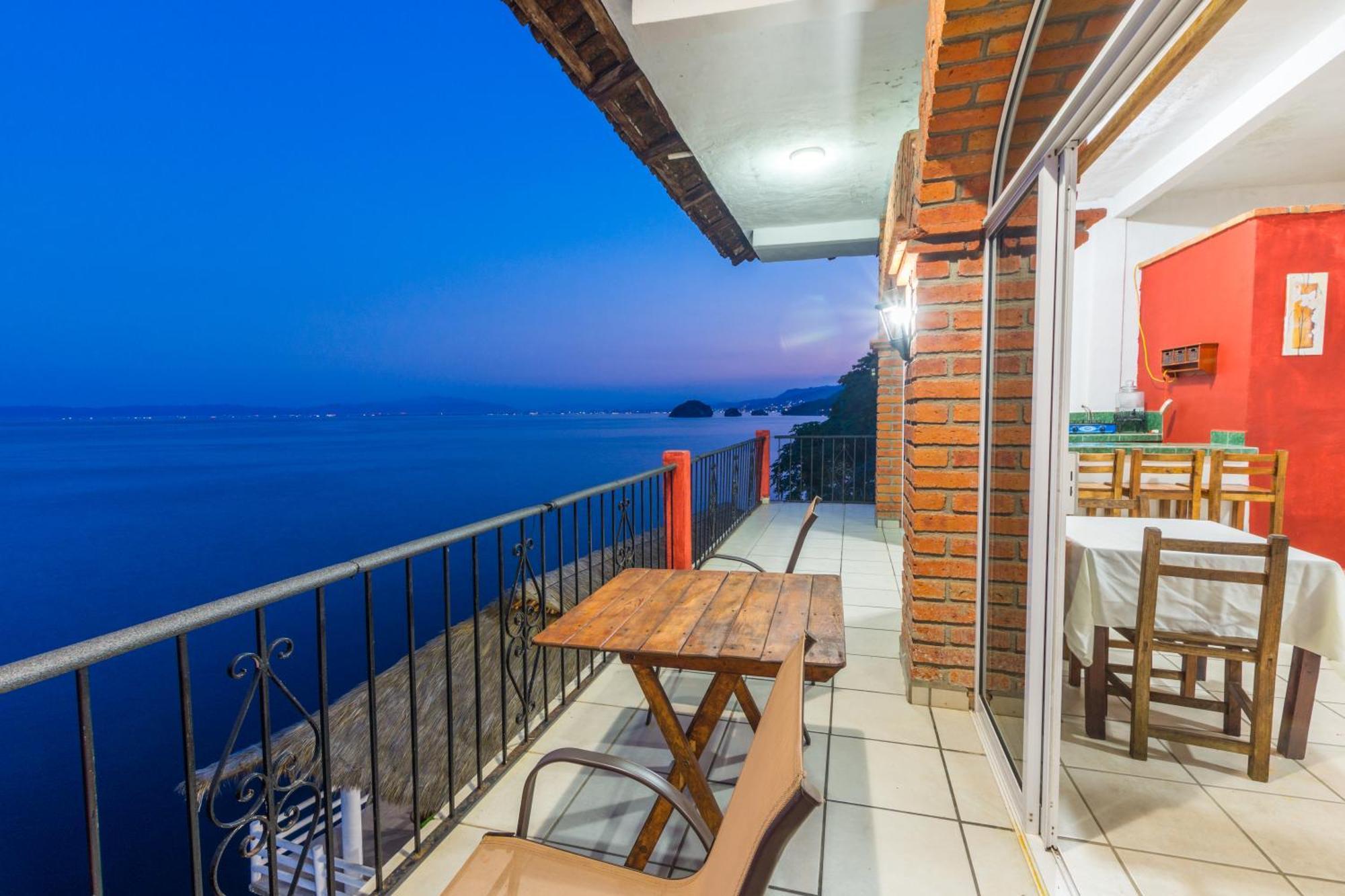Traditional Sierra Leon Oceanfront Rooms - Adults Only Puerto Vallarta Buitenkant foto