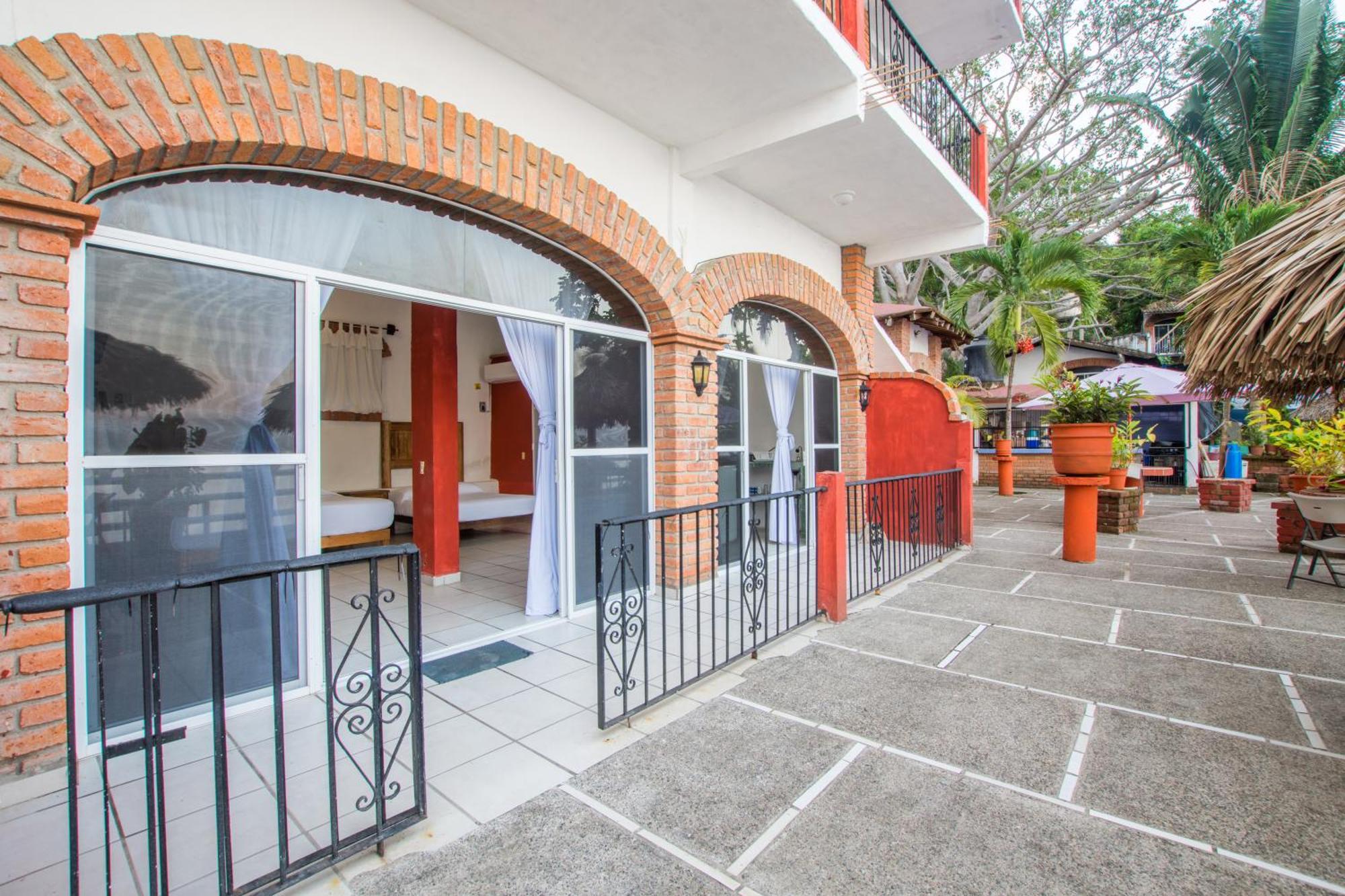 Traditional Sierra Leon Oceanfront Rooms - Adults Only Puerto Vallarta Buitenkant foto